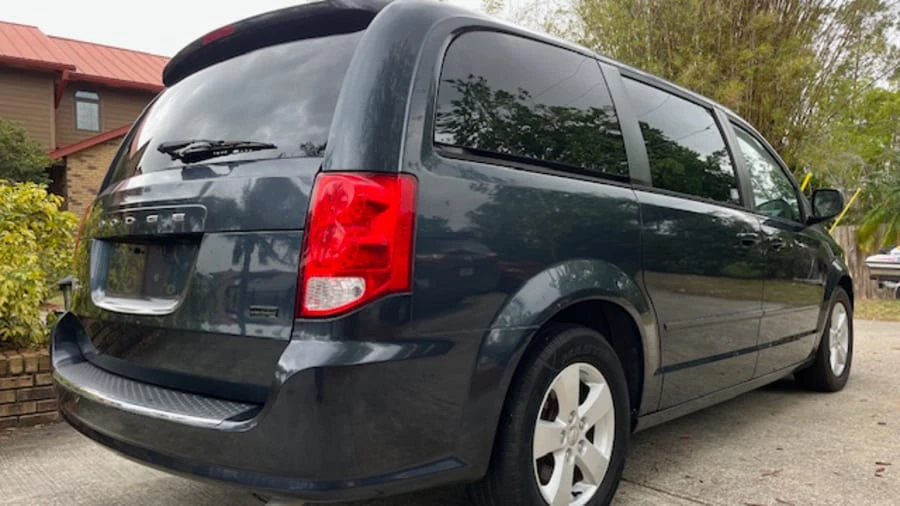 2013 Dodge Caravan - Image 3 of 15