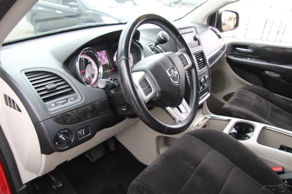 2013 Dodge Caravan - Image 13 of 21