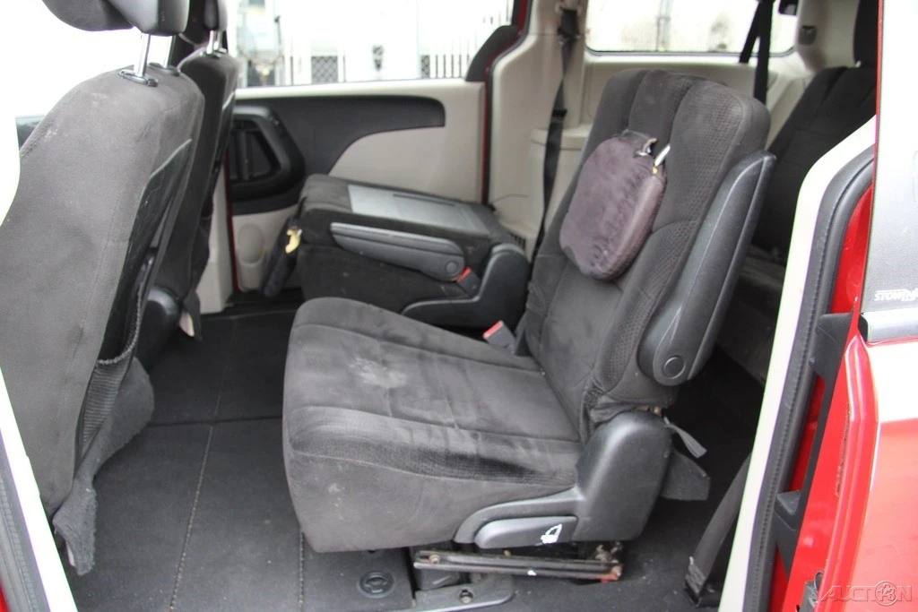 2013 Dodge Caravan - Image 18 of 21