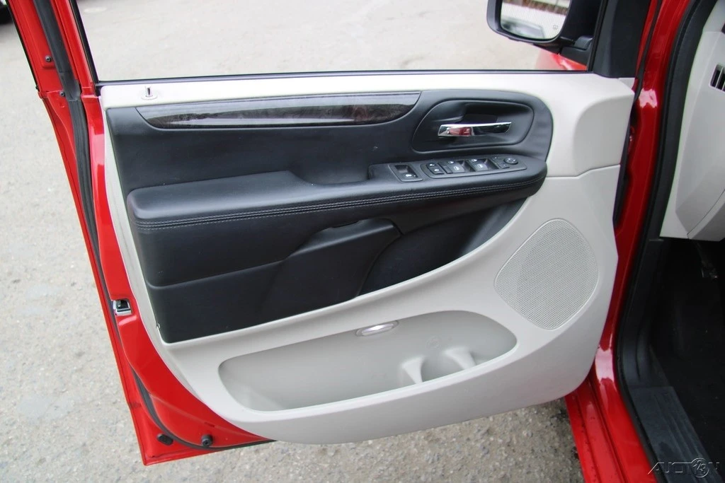 2013 Dodge Caravan - Image 11 of 21