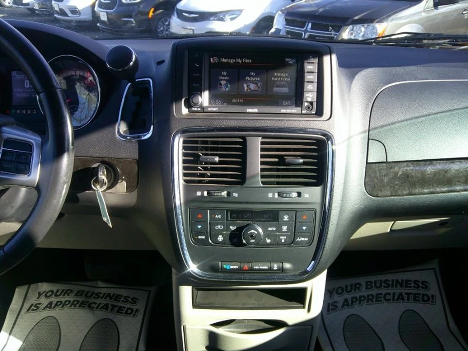 2013 Dodge Caravan - Image 7 of 21