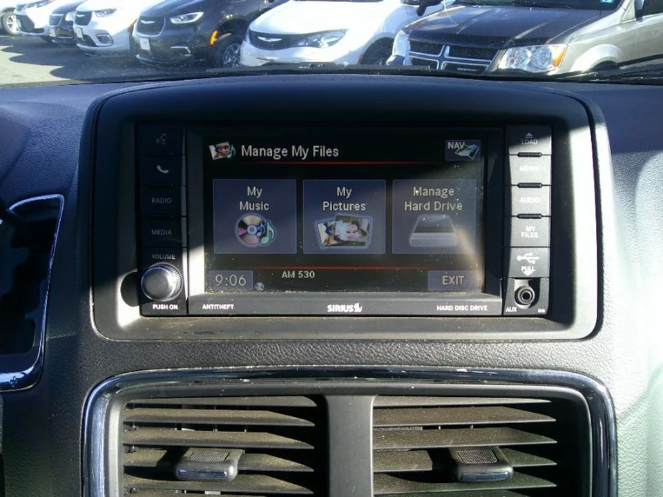 2013 Dodge Caravan - Image 8 of 21