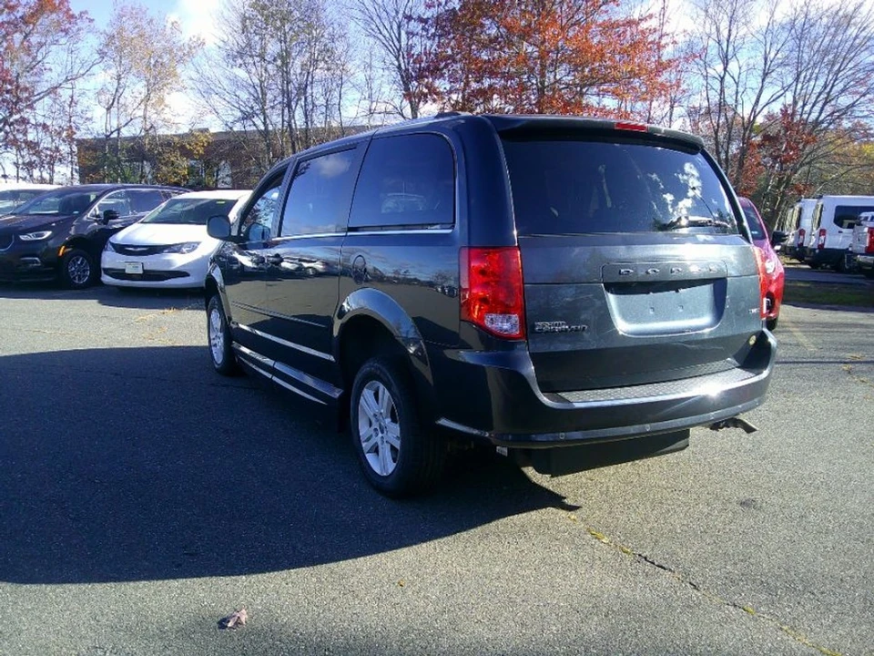 2013 Dodge Caravan - Image 16 of 21