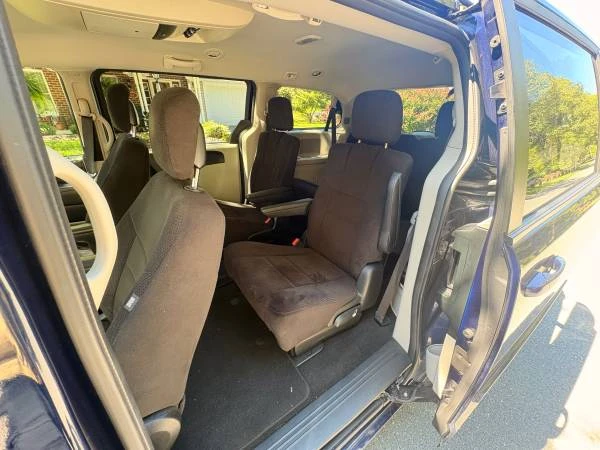 2013 Dodge Caravan - Image 7 of 24