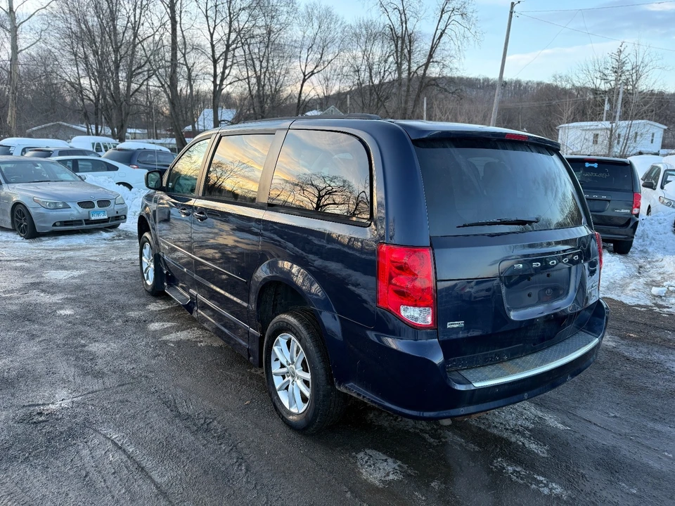 2013 Dodge Caravan - Image 4 of 20