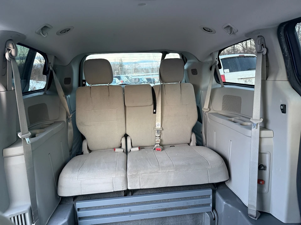 2013 Dodge Caravan - Image 17 of 20