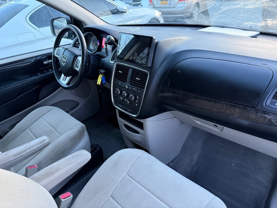 2013 Dodge Caravan - Image 8 of 20