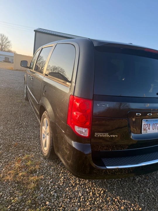 2013 Dodge Caravan - Image 6 of 11