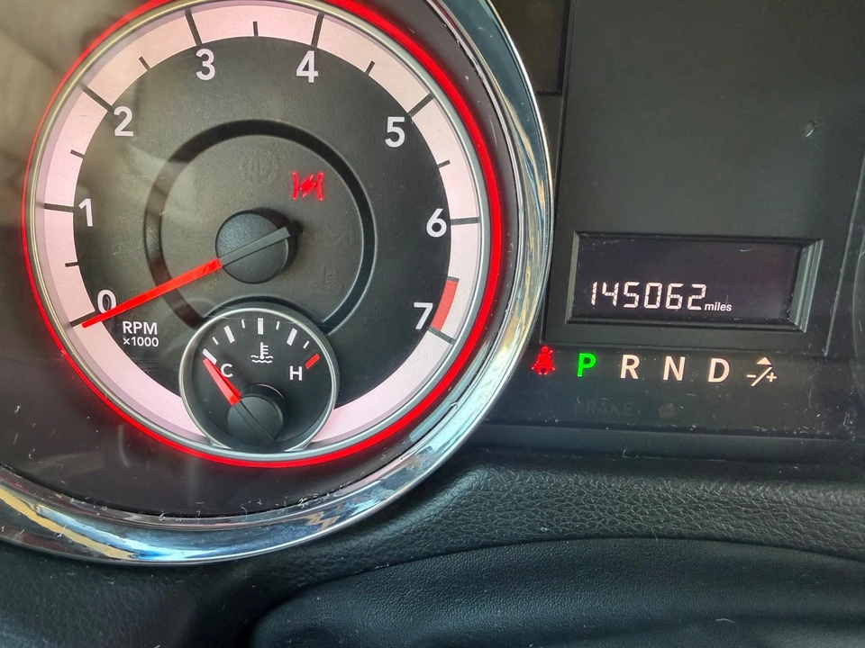 2013 Dodge Caravan - Image 2 of 11