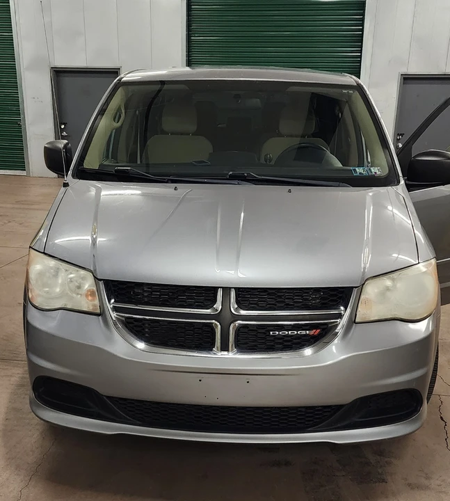 2013 Dodge Caravan - Image 6 of 20
