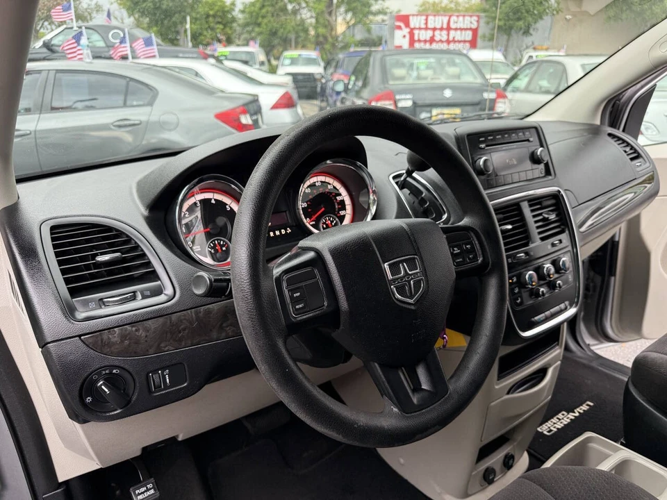 2013 Dodge Caravan - Image 15 of 21