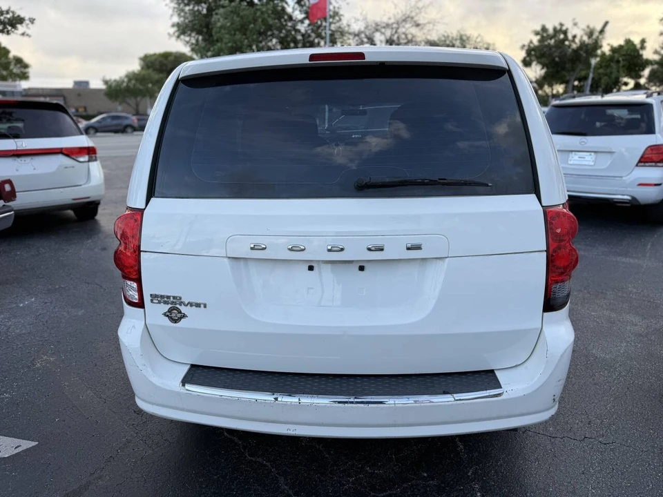 2013 Dodge Caravan - Image 5 of 21