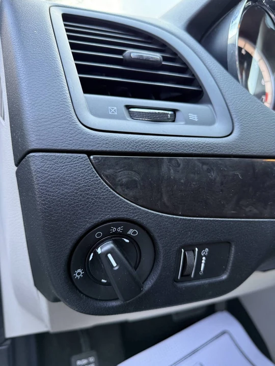 2013 Dodge Caravan - Image 13 of 21
