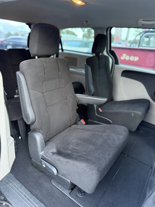2013 Dodge Caravan - Image 15 of 21