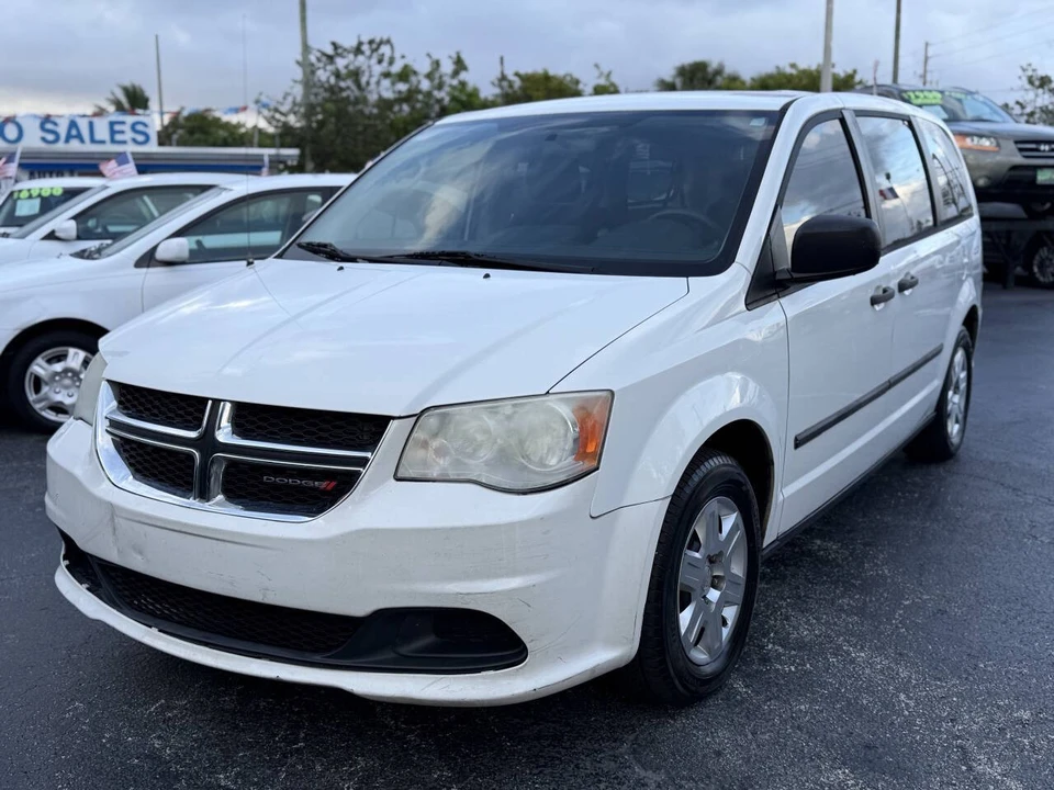 2013 Dodge Caravan - Image 2 of 21