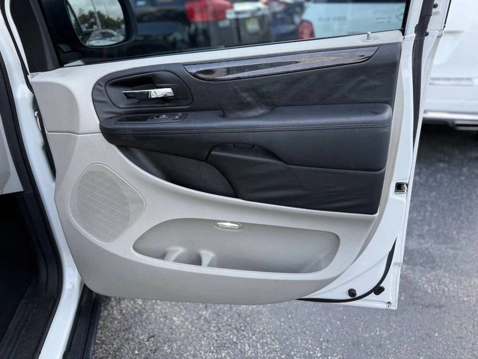 2013 Dodge Caravan - Image 21 of 21