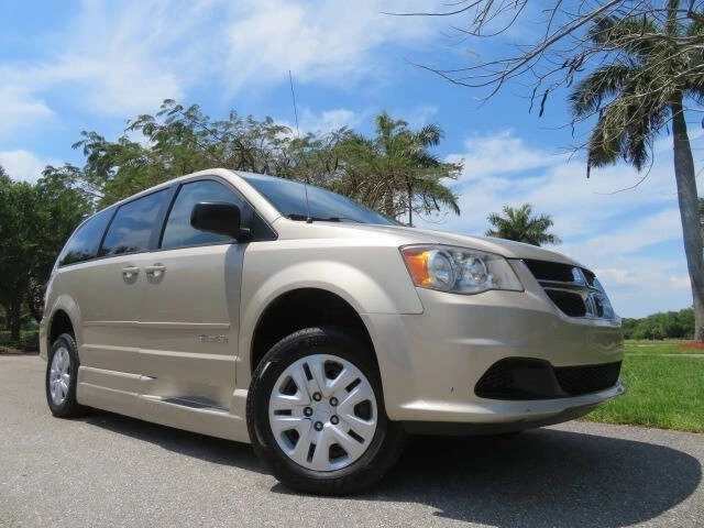 2013 Dodge Caravan - Image 4 of 21