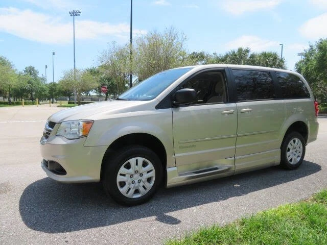 2013 Dodge Caravan - Image 9 of 21