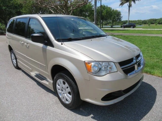2013 Dodge Caravan - Image 17 of 21