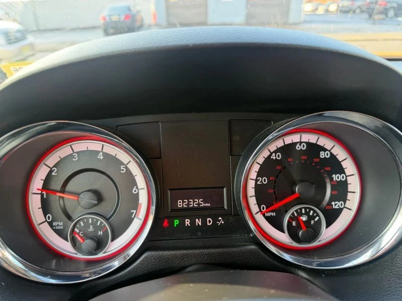 2013 Dodge Caravan - Image 10 of 12