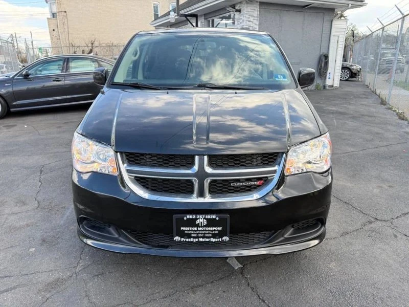 2013 Dodge Caravan - Image 9 of 12