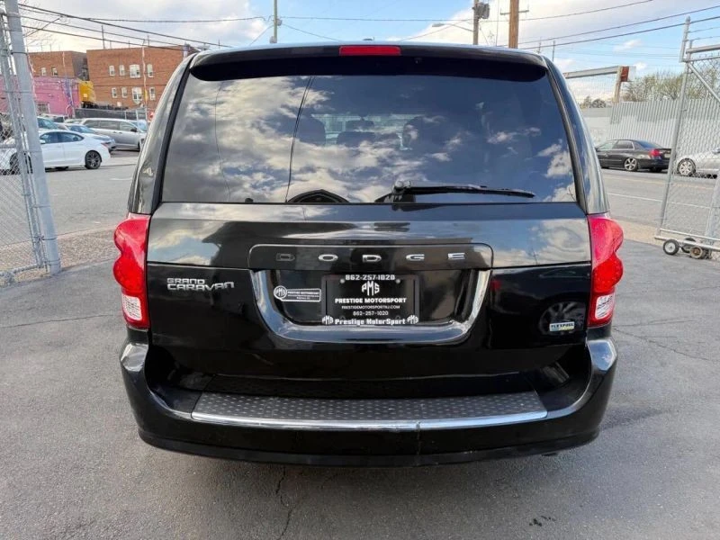 2013 Dodge Caravan - Image 5 of 12