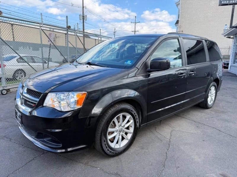 2013 Dodge Caravan - Image 2 of 12