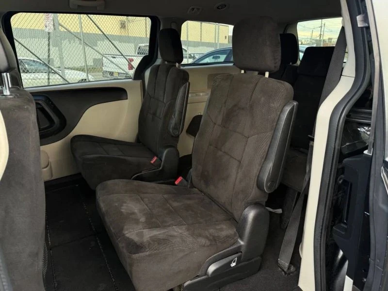 2013 Dodge Caravan - Image 12 of 12