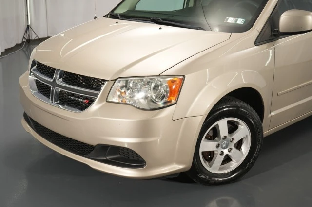 2013 Dodge Caravan - Image 6 of 21