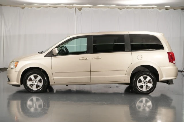 2013 Dodge Caravan - Image 2 of 21
