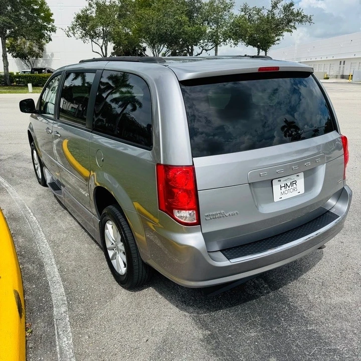 2013 Dodge Caravan - Image 14 of 21