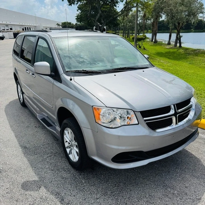 2013 Dodge Caravan - Image 7 of 21