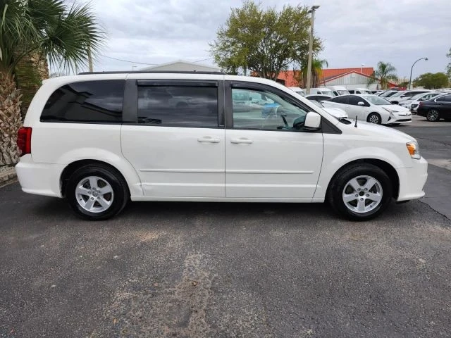 2013 Dodge Caravan - Image 4 of 21