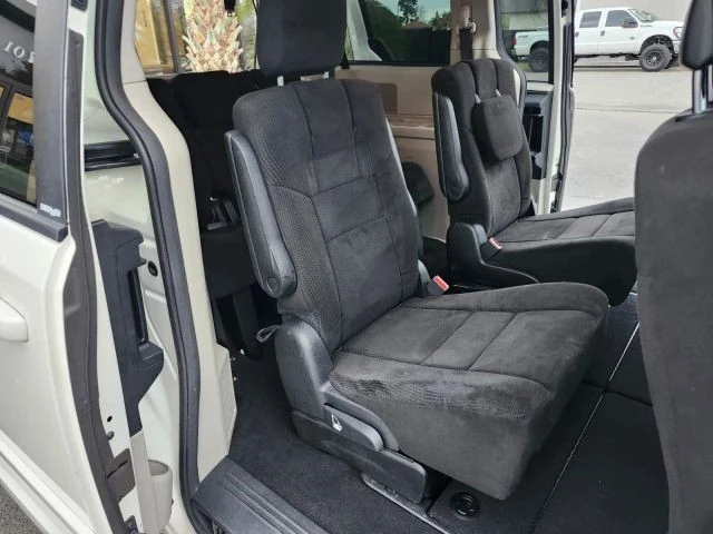 2013 Dodge Caravan - Image 15 of 21