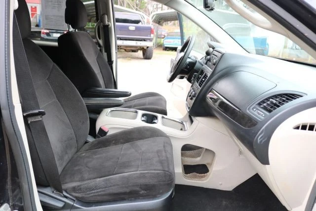 2013 Dodge Caravan - Image 13 of 14