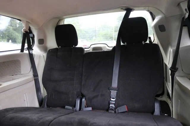 2013 Dodge Caravan - Image 11 of 12
