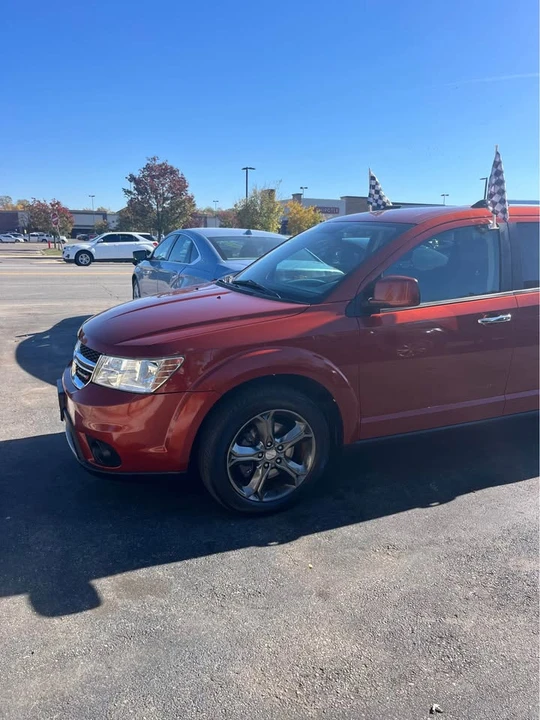 2013 Dodge Journey - Image 2 of 3