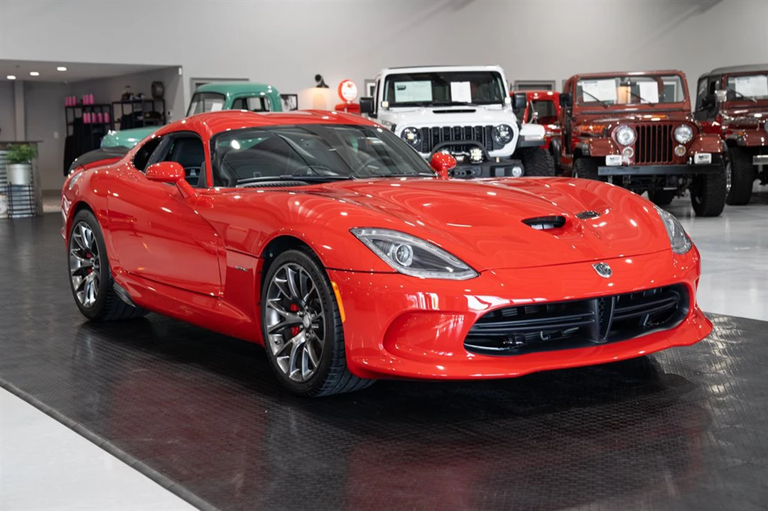 2013 Dodge Viper 5th Gen - Image 2 of 31