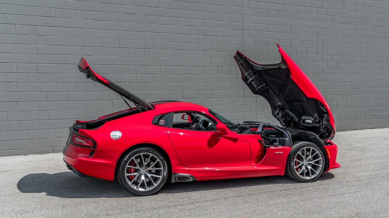 2013 Dodge Viper 5th Gen - Image 10 of 31