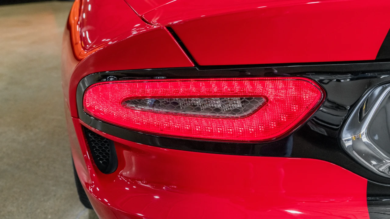 2013 Dodge Viper 5th Gen - Image 17 of 31