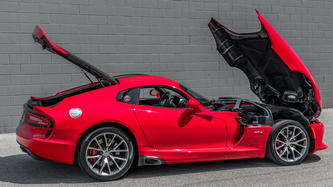 2013 Dodge Viper 5th Gen - Image 11 of 31