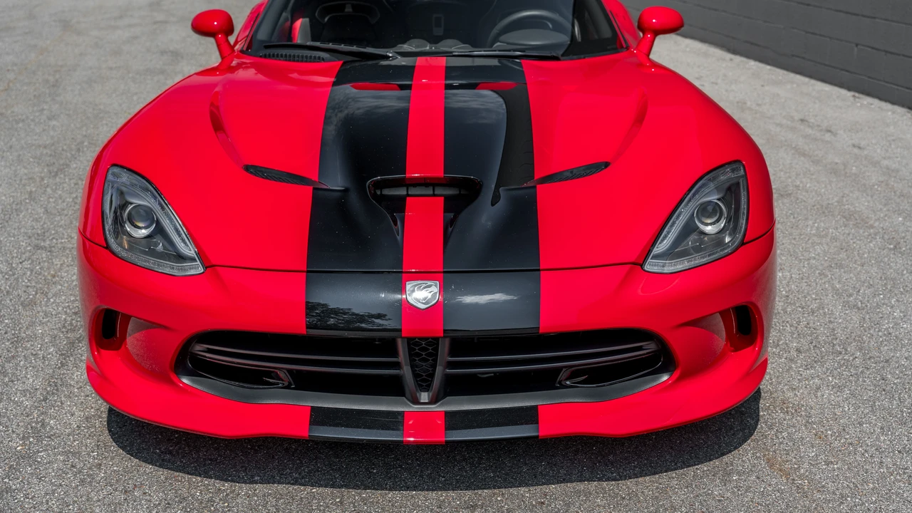 2013 Dodge Viper 5th Gen - Image 13 of 31