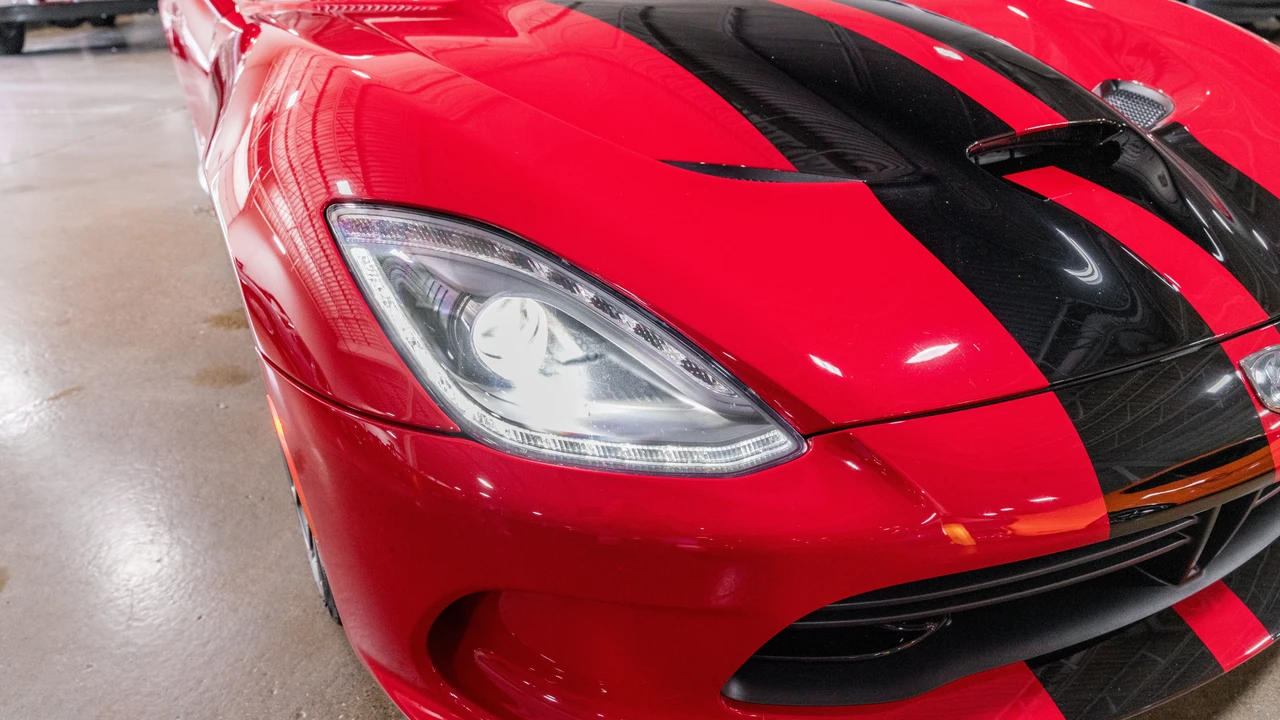 2013 Dodge Viper 5th Gen - Image 15 of 31