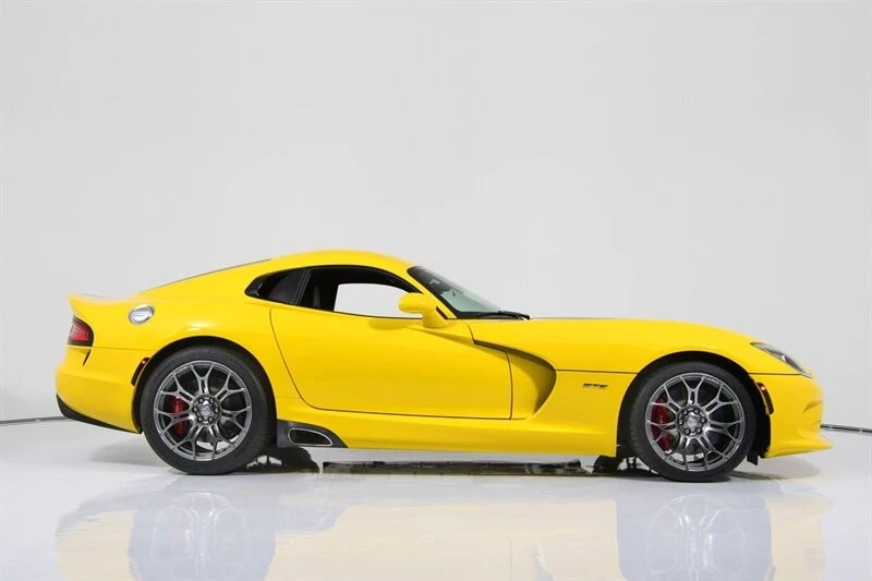 2013 Dodge Viper 5th Gen - Image 13 of 31