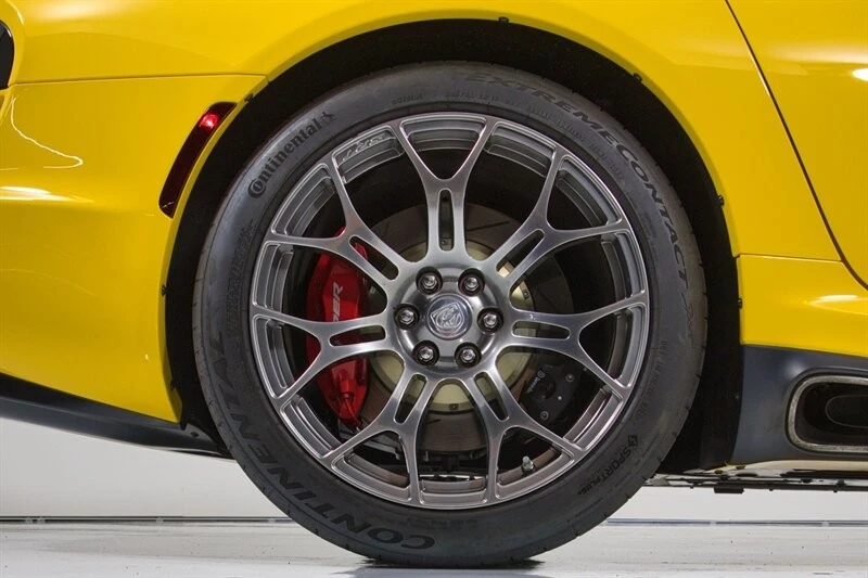 2013 Dodge Viper 5th Gen - Image 16 of 31