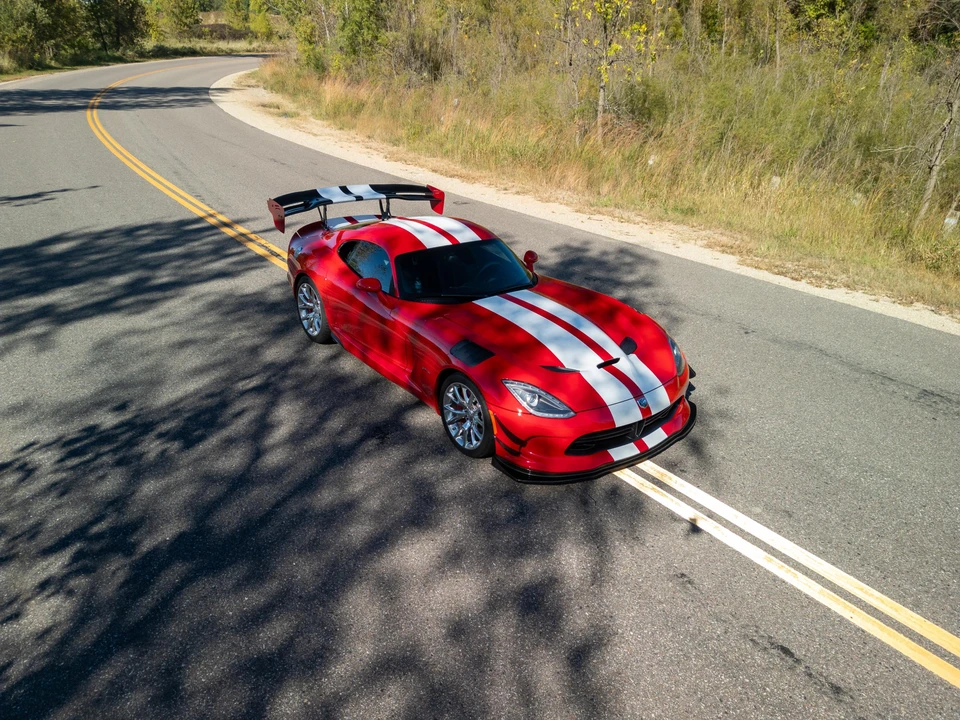 2013 Dodge Viper 5th Gen - Image 15 of 31