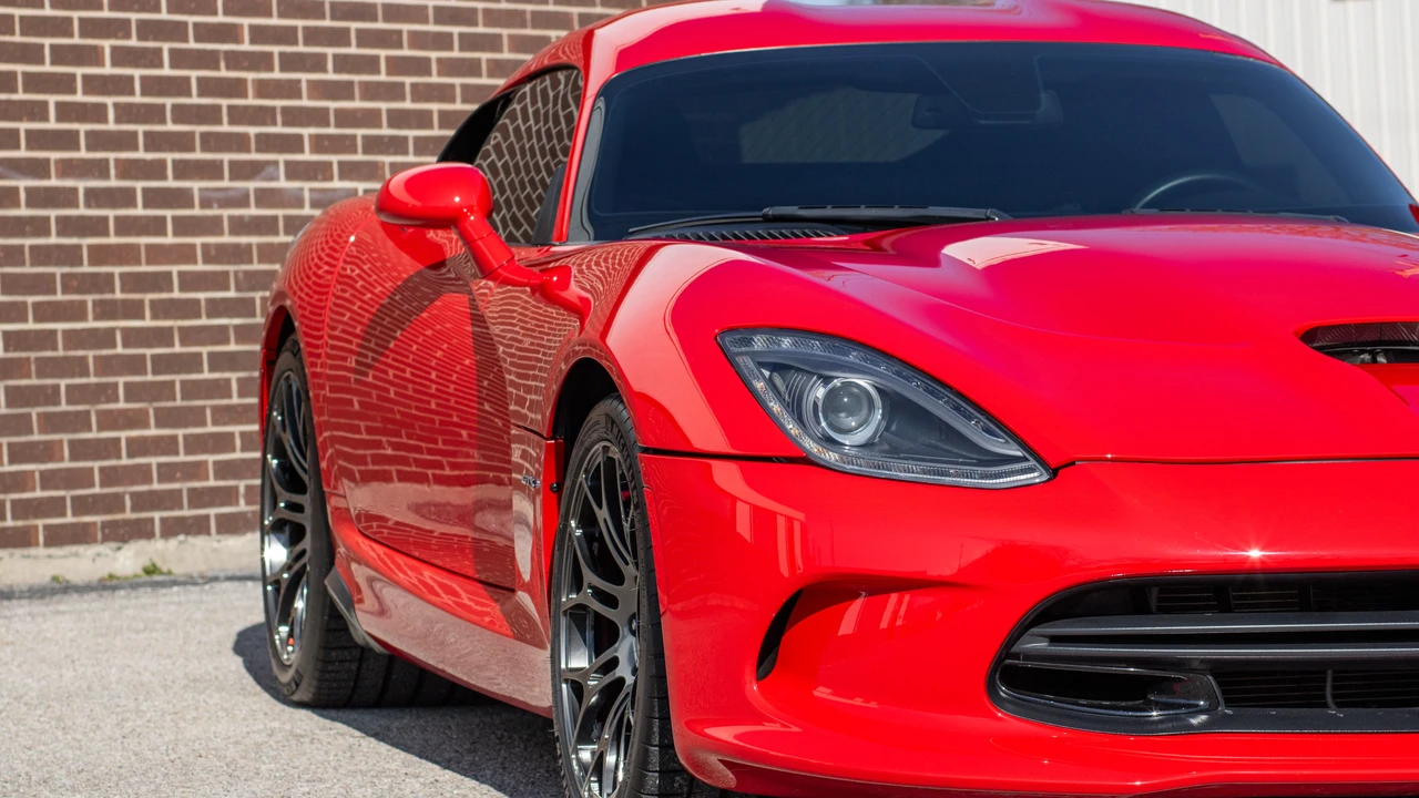2013 Dodge Viper 5th Gen - Image 13 of 31