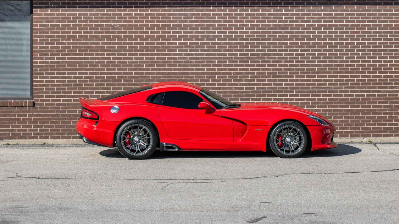 2013 Dodge Viper 5th Gen - Image 5 of 31