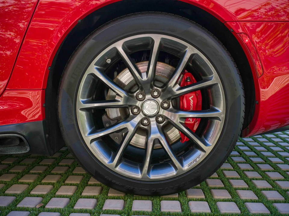 2013 Dodge Viper 5th Gen - Image 21 of 31