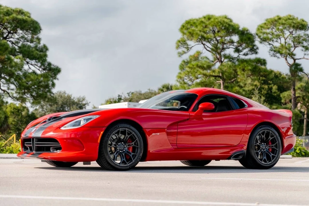 2013 Dodge Viper 5th Gen - Image 3 of 21